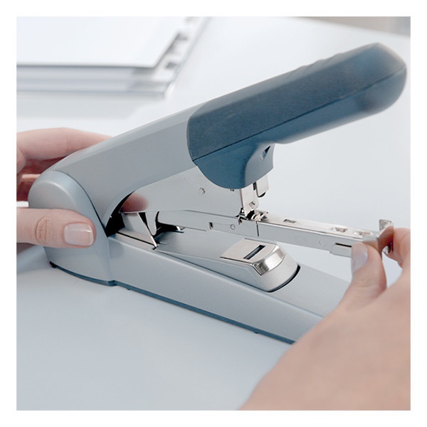 Leitz 5552 Heavy Duty Flat Clinch agrafeuse (60 feuilles) - gris 211368 - 2