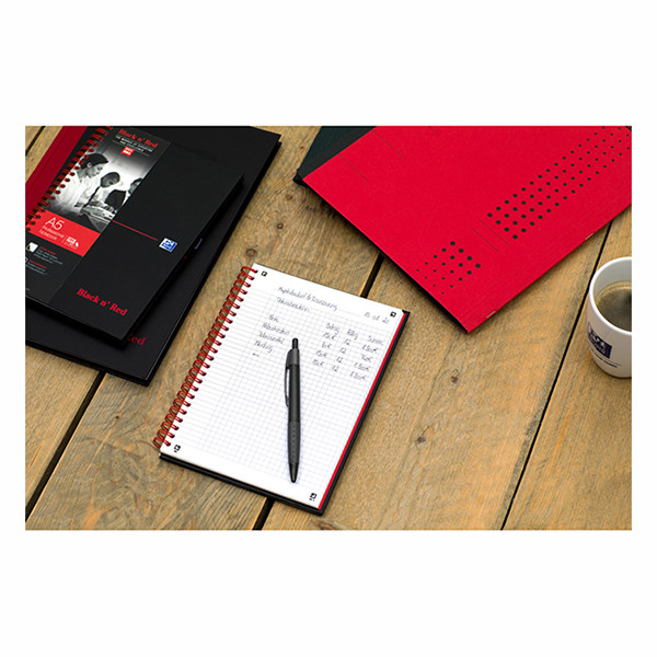 Oxford Black n' Red cahier broché A4 ligné 96 feuilles 260008 - 5